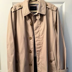 Tommy Hilfiger spring trench-coat. XL. Light tan. Slimmer cut. Never worn. 🥇